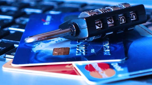 ¿Cómo saber a qué banco pertenece una tarjeta de crédito?
